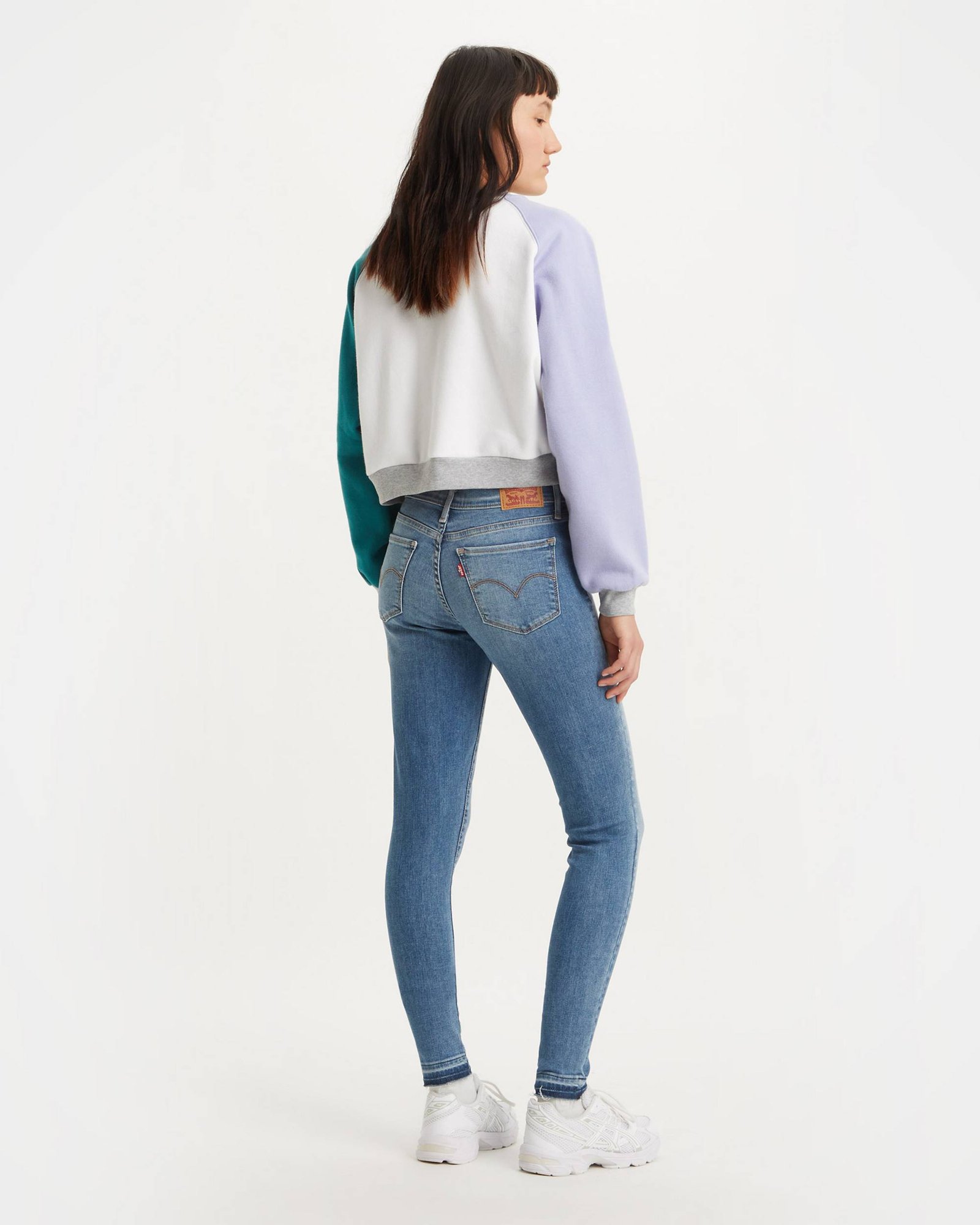levis_jeans-slim-skinny_177780498-1